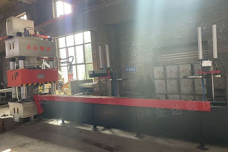 630噸錨桿托盤(pán)生產(chǎn)線 630噸錨桿托盤(pán)生產(chǎn)線