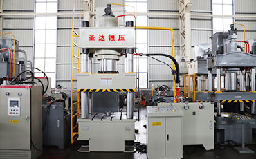 500噸三梁四柱液壓機(jī)多重？