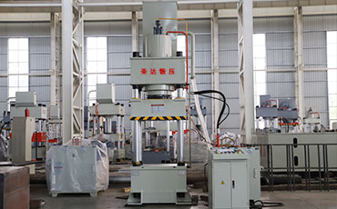 四柱液壓機的使用前需要進(jìn)行哪些檢修？