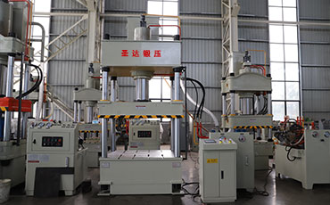 選擇四柱液壓機時從哪些方面做判斷？