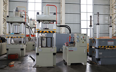 液壓機(jī)廠家為啥要測(cè)四柱液壓機(jī)的垂直度和平行度？